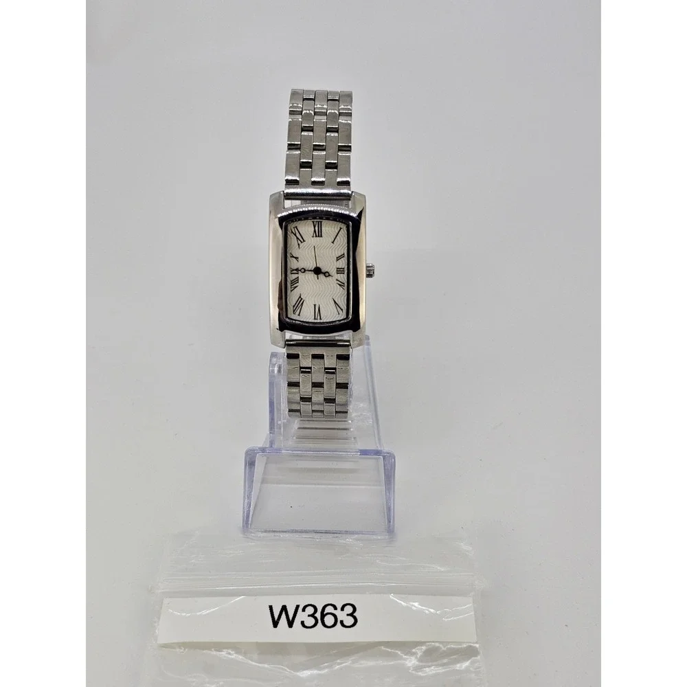 24MM Women's Watch Gray Dial Roman Rumerals Gray Bracelet Band 7.75